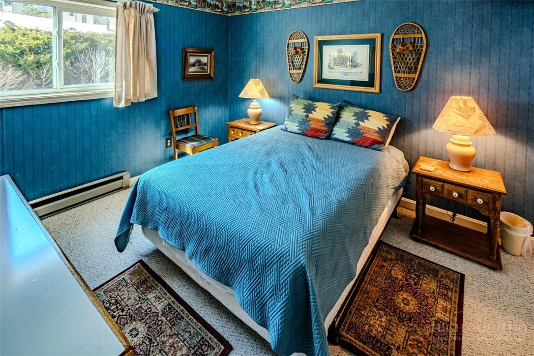 Image number 15 for the current listing