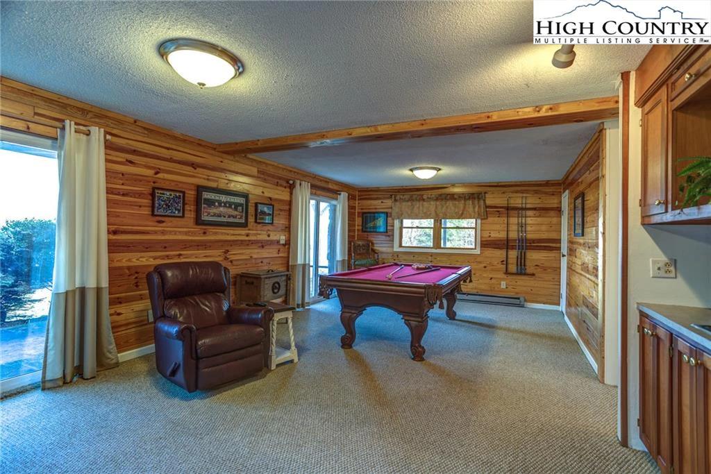 Image number 4 for the current listing