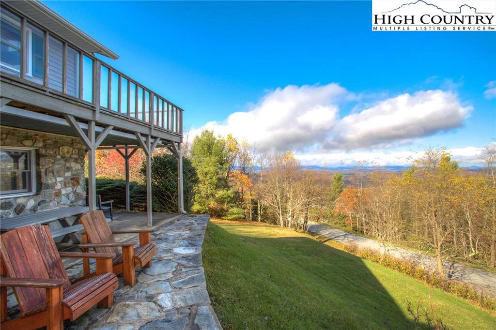 Image number 2 for the current listing
