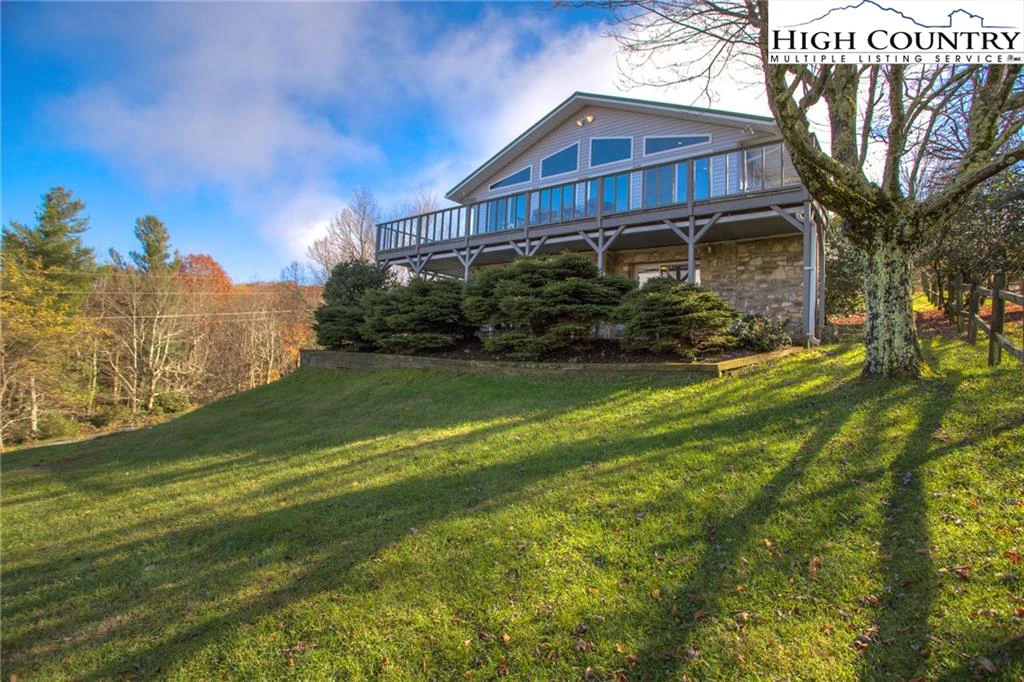Image number 15 for the current listing