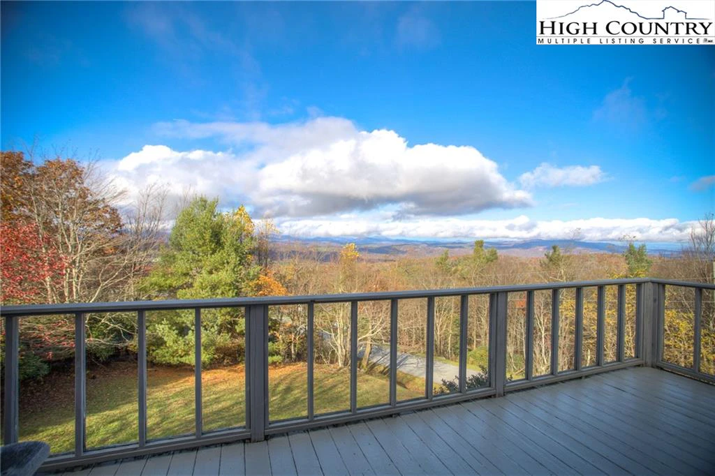 Image number 20 for the current listing