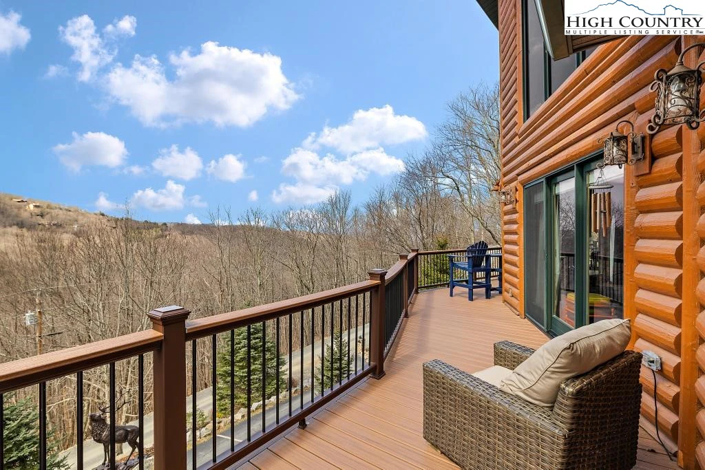 Image number 21 for the current listing