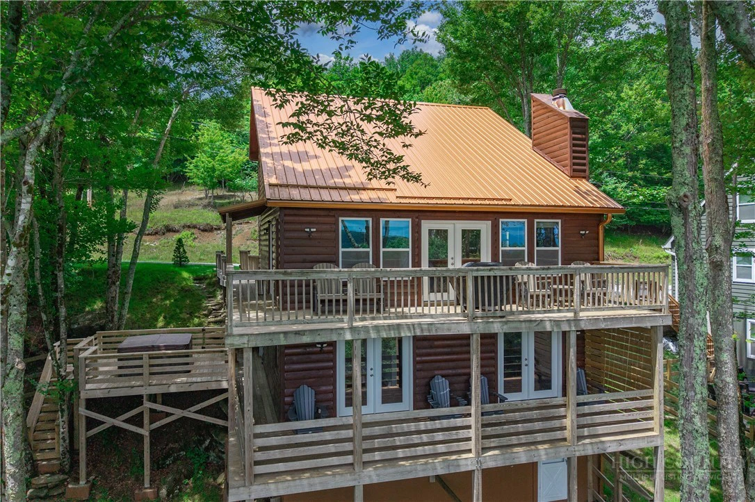 Image number 1 for the current listing