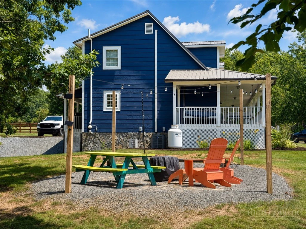Image number 7 for the current listing
