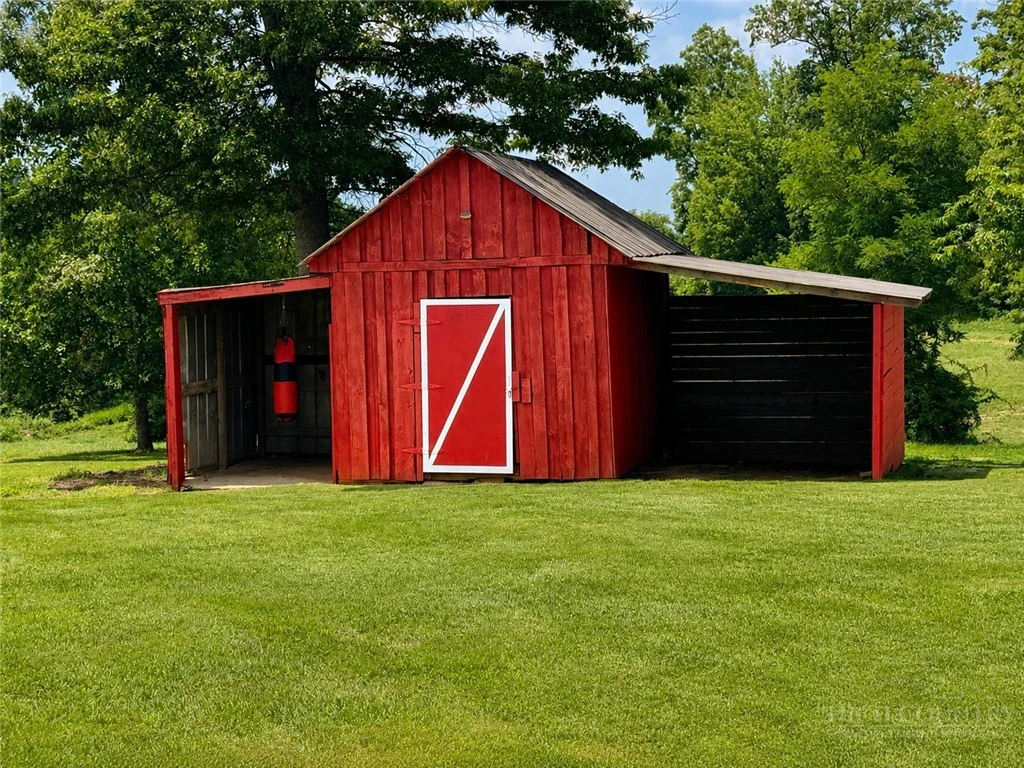 Image number 11 for the current listing