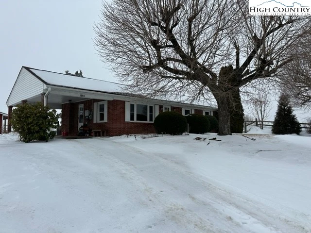 Image number 10 for the current listing