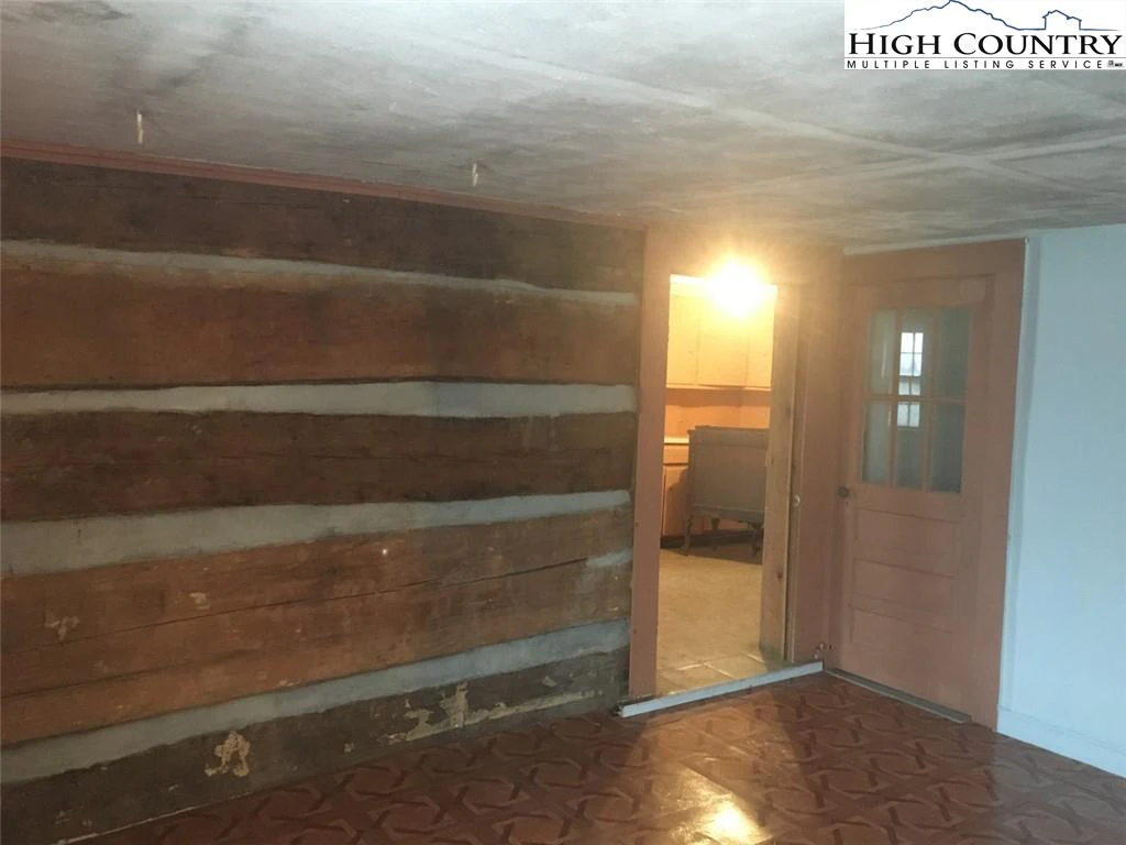 Image number 7 for the current listing