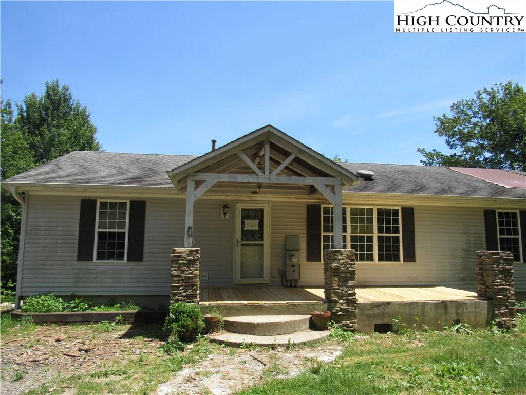 Image number 1 for the current listing
