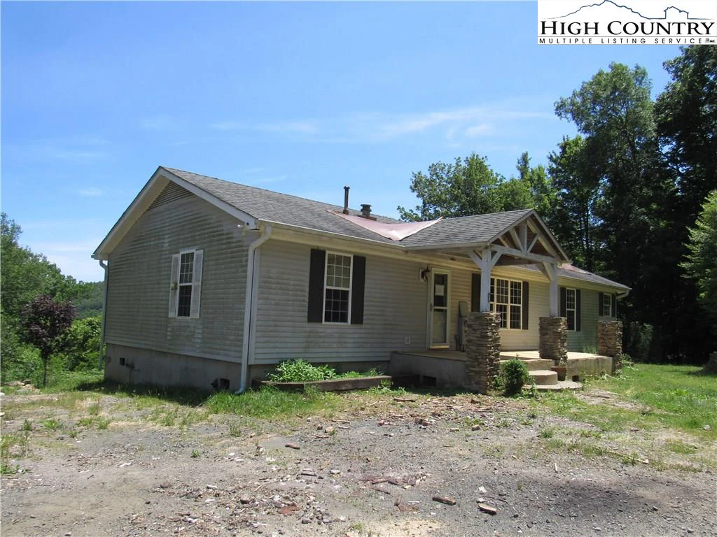 Image number 28 for the current listing