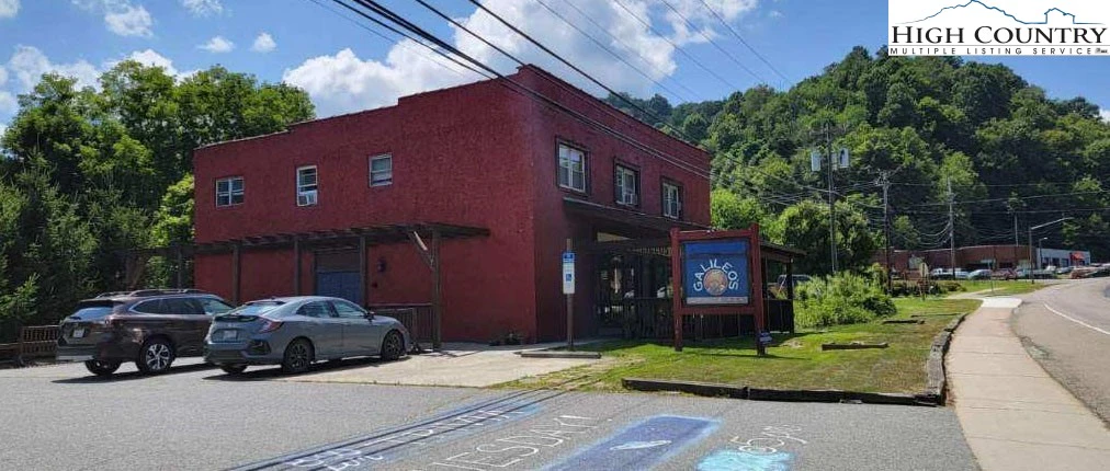 Image number 1 for the current listing