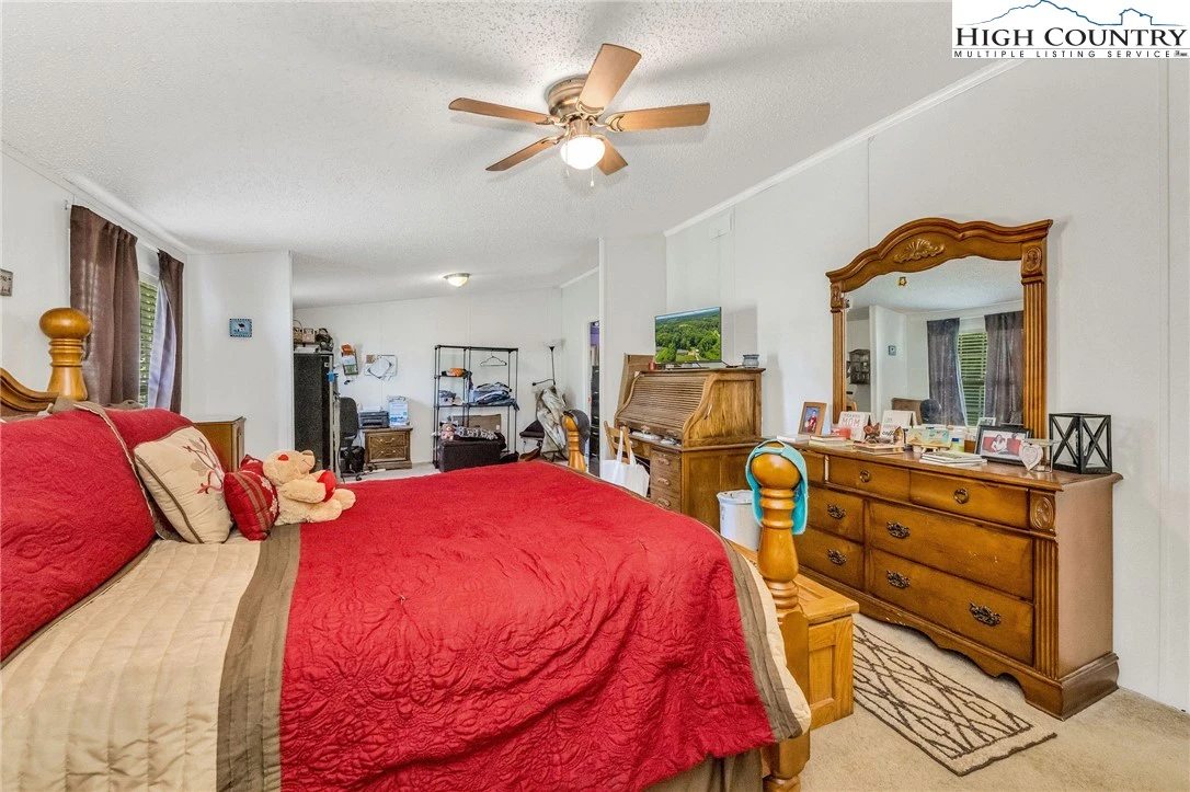 Image number 6 for the current listing
