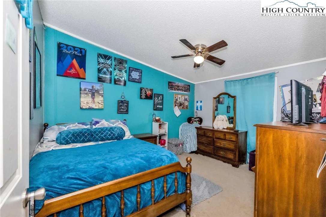 Image number 10 for the current listing