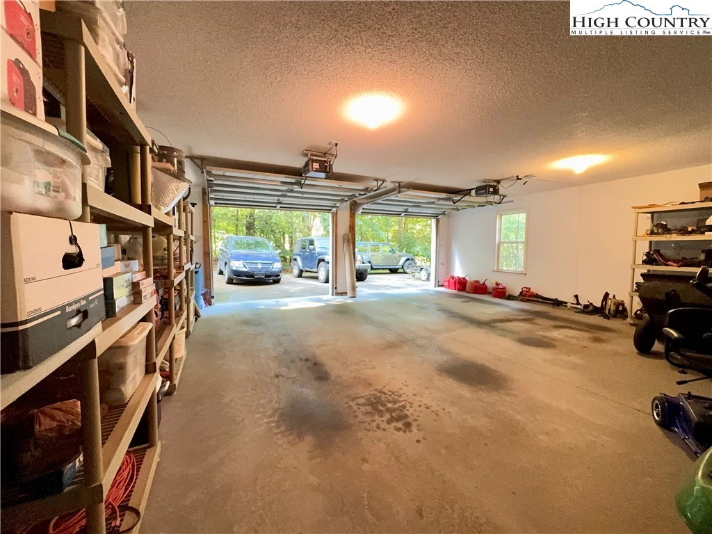 Image number 6 for the current listing