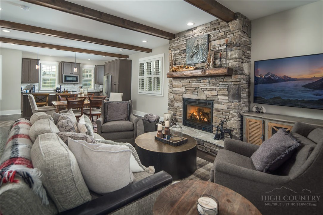 Image number 3 for the current listing