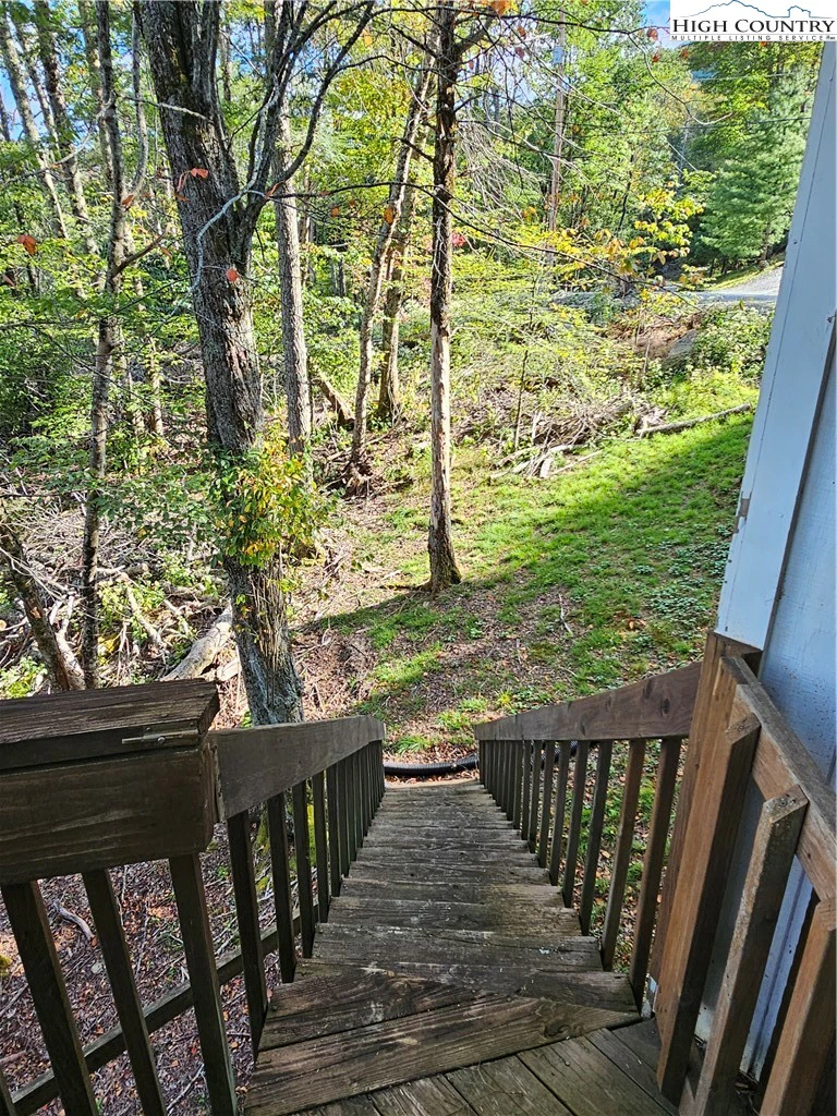 Image number 16 for the current listing