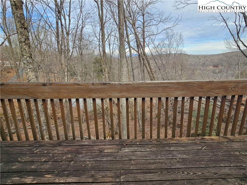 Image number 10 for the current listing