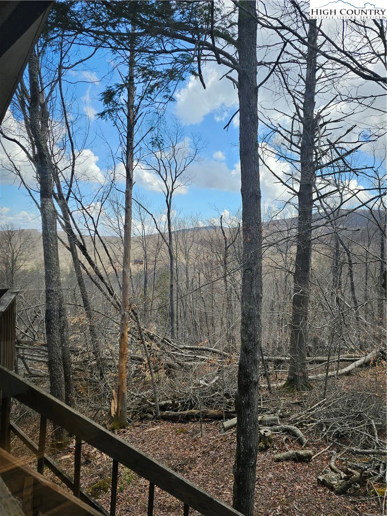 Image number 18 for the current listing