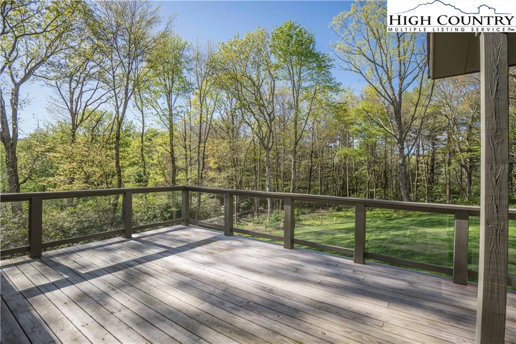 Image number 9 for the current listing