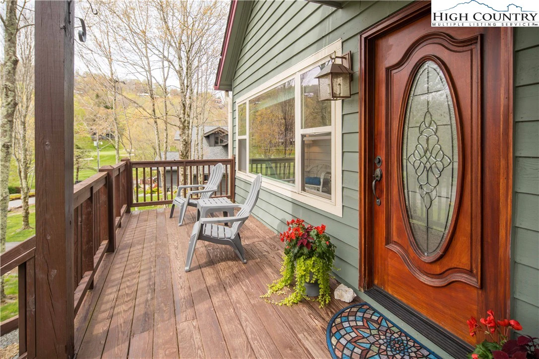 Image number 13 for the current listing