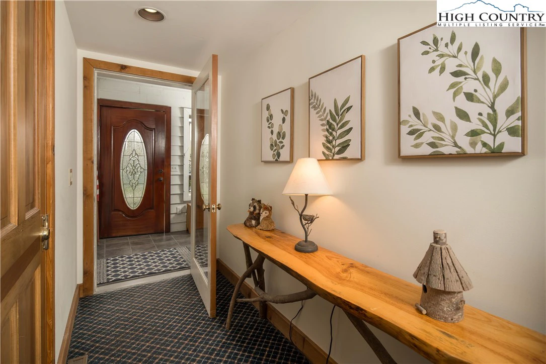 Image number 10 for the current listing