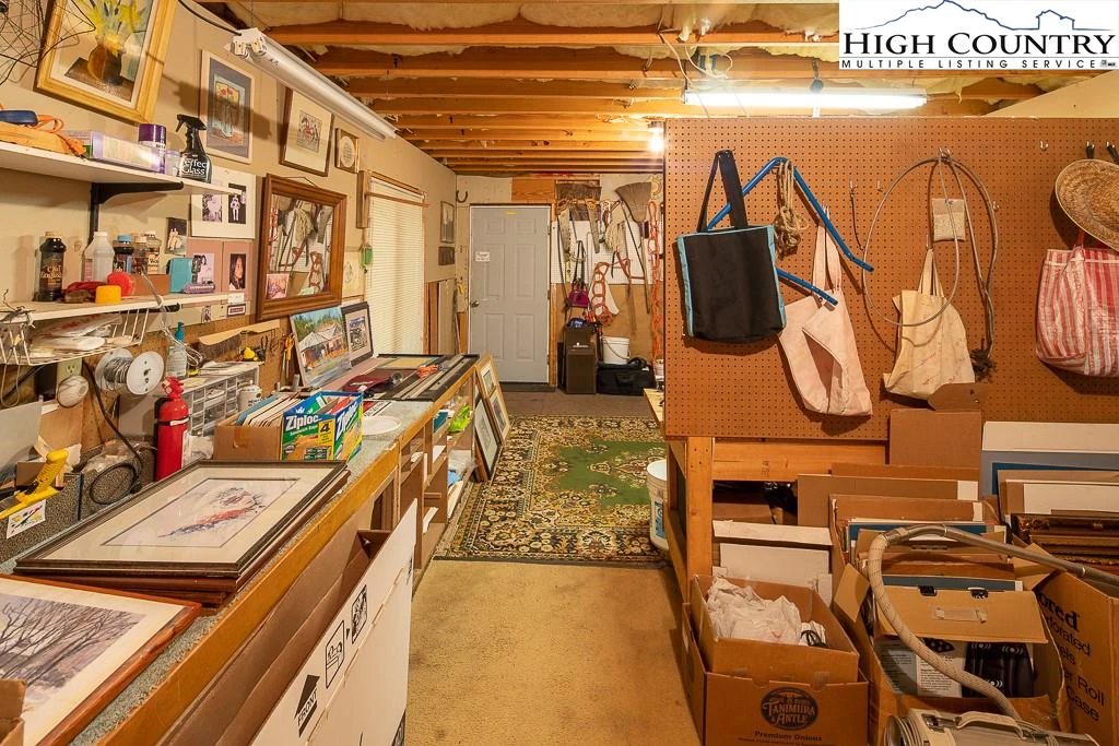 Image number 2 for the current listing