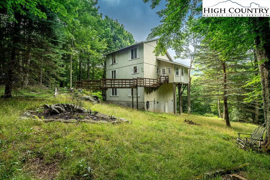 Image number 13 for the current listing