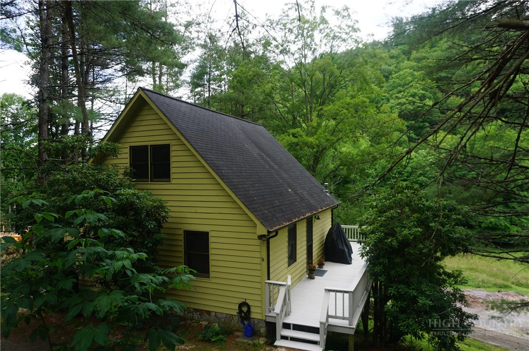 Image number 19 for the current listing