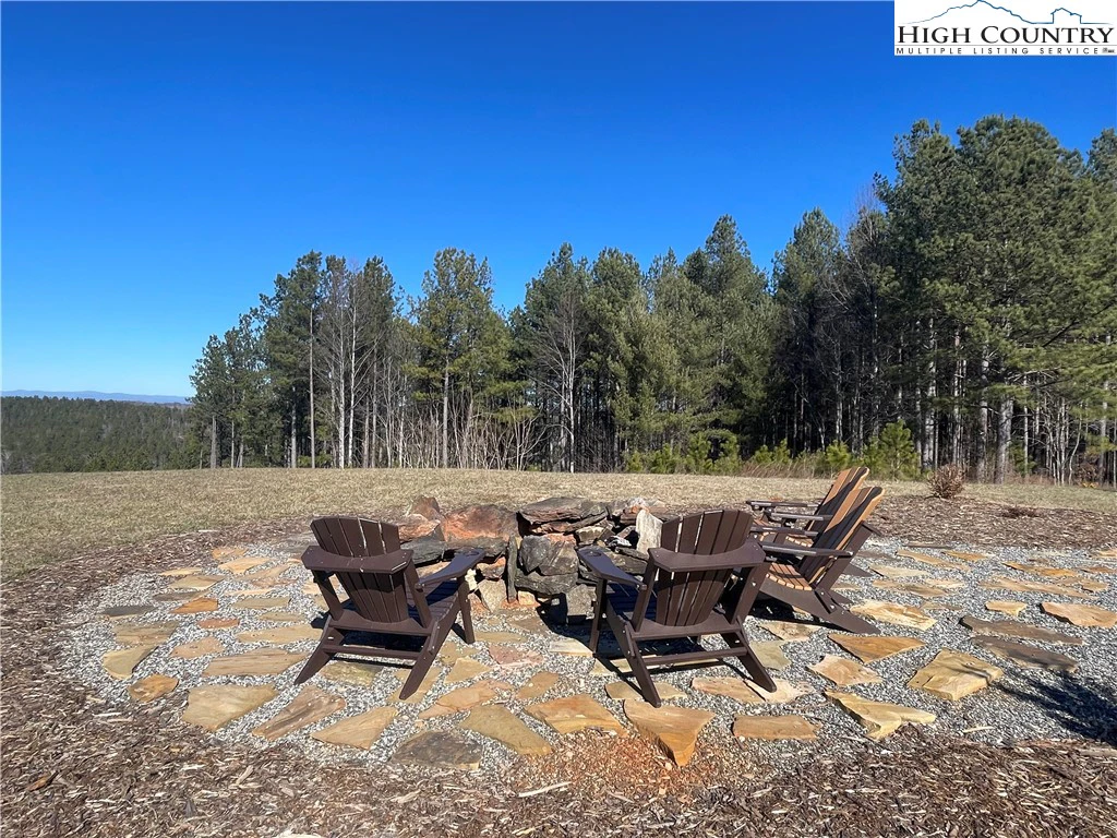 Image number 9 for the current listing