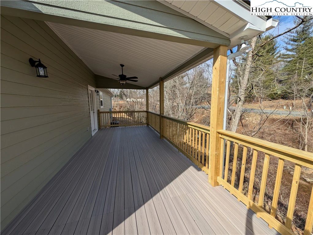 Image number 9 for the current listing