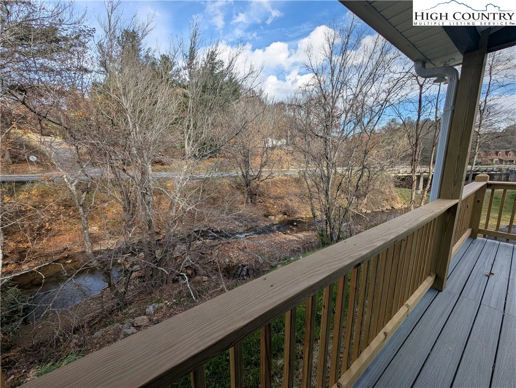 Image number 12 for the current listing