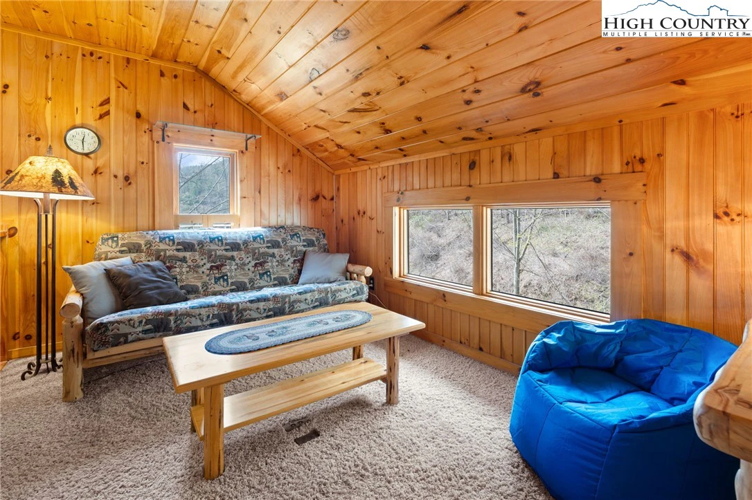 Image number 3 for the current listing
