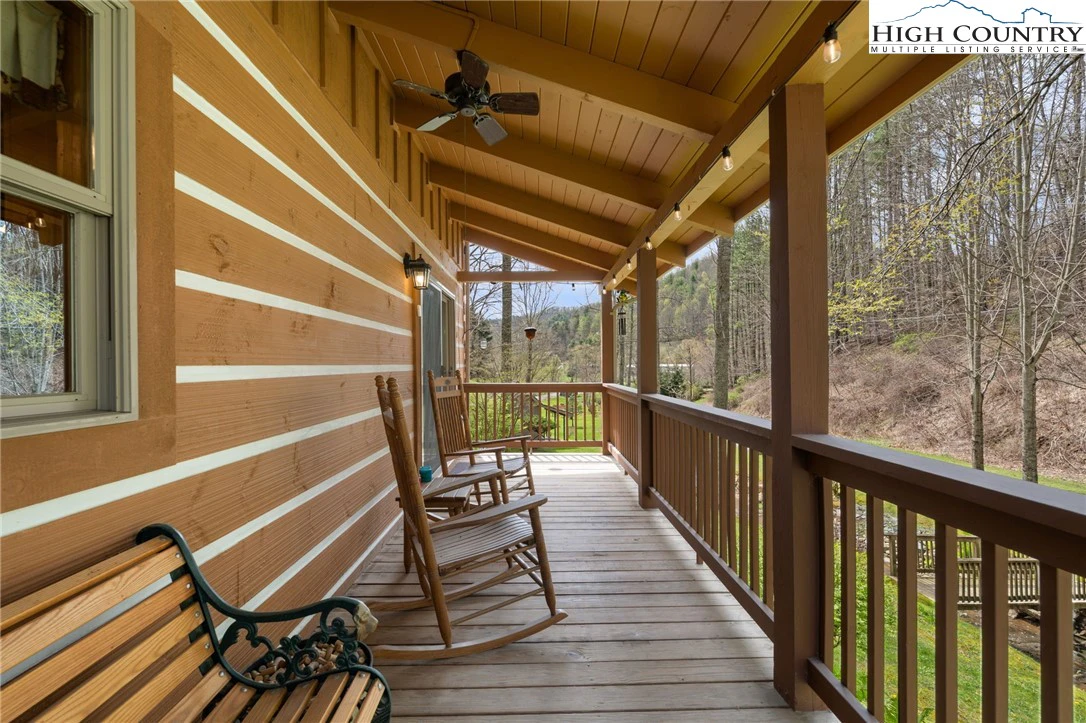 Image number 7 for the current listing