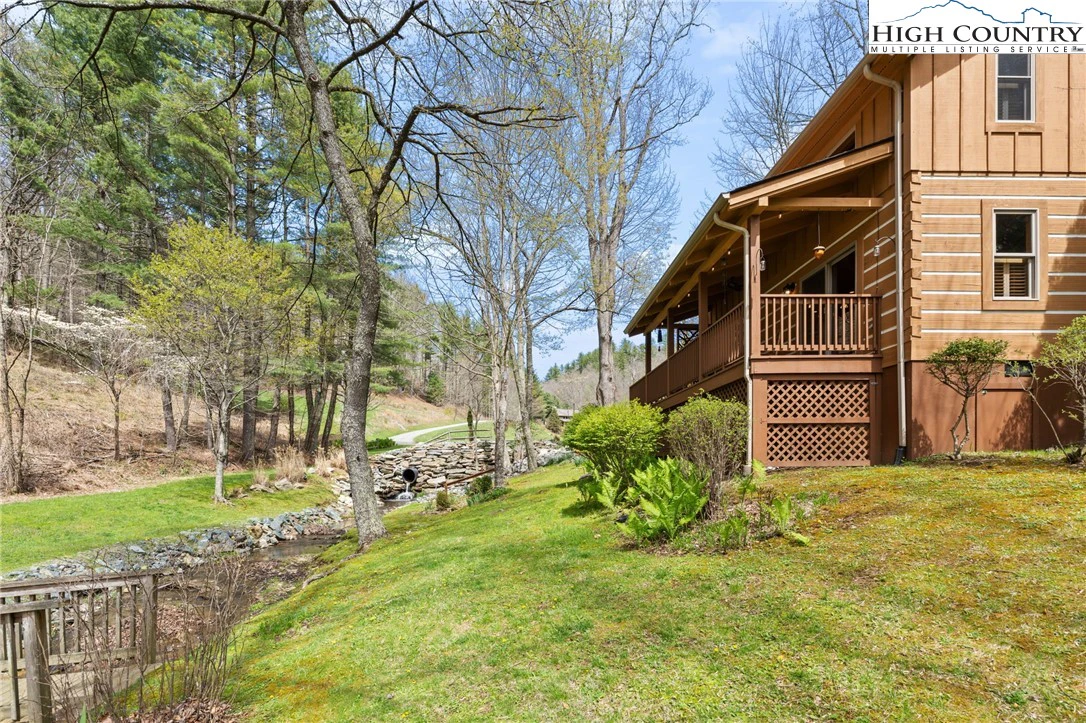 Image number 11 for the current listing