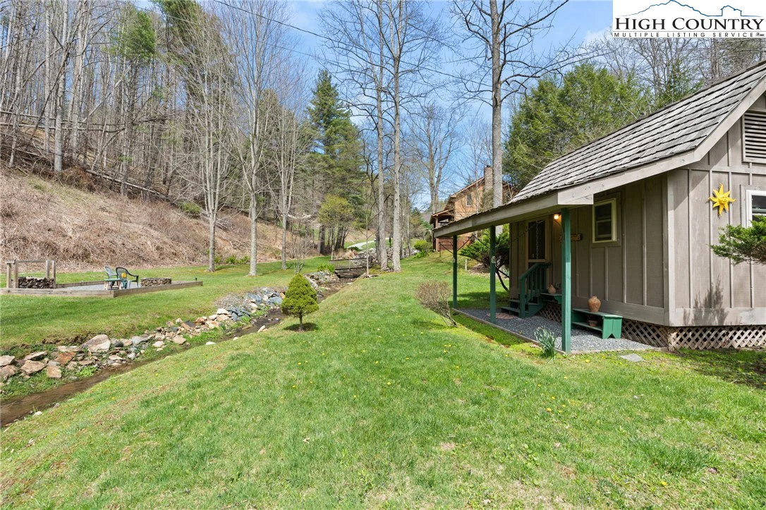 Image number 2 for the current listing