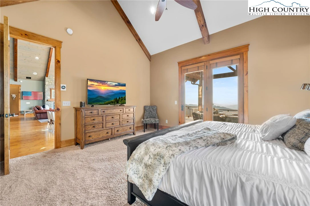 Image number 6 for the current listing