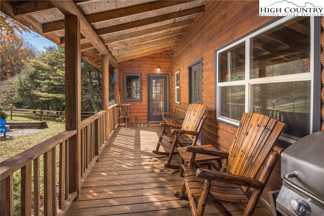Image number 9 for the current listing