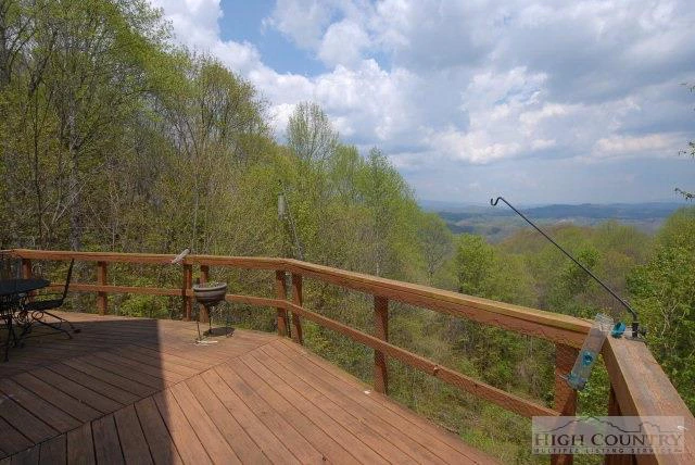 Image number 5 for the current listing