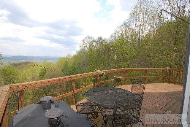Image number 4 for the current listing