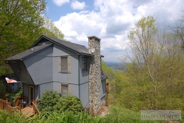 Image number 14 for the current listing
