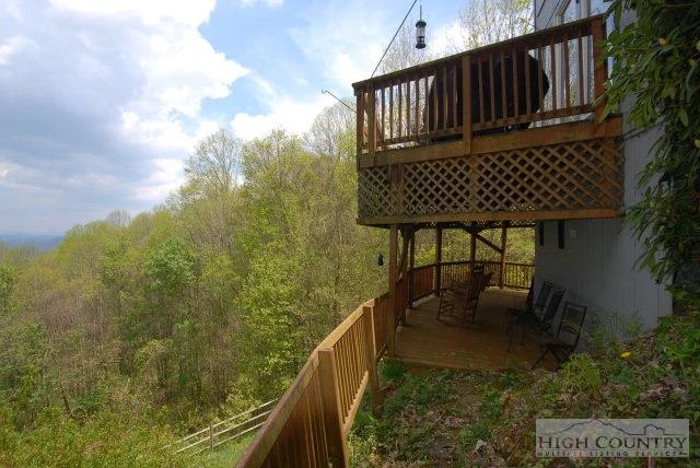 Image number 12 for the current listing