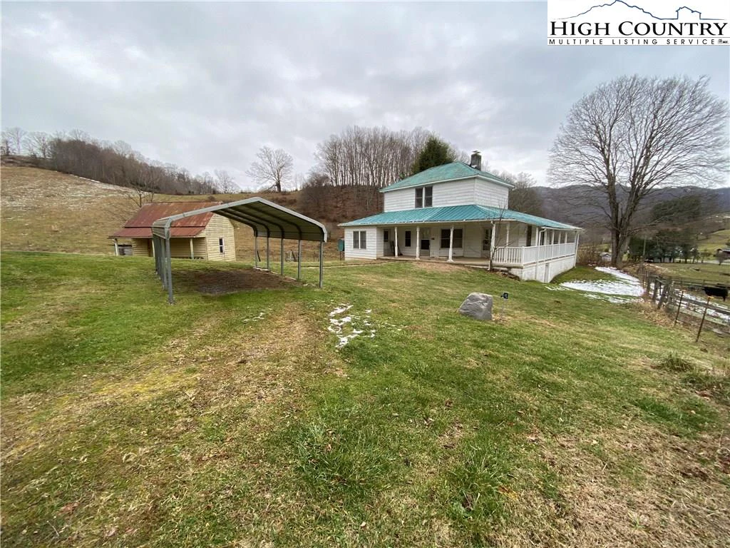 Image number 17 for the current listing