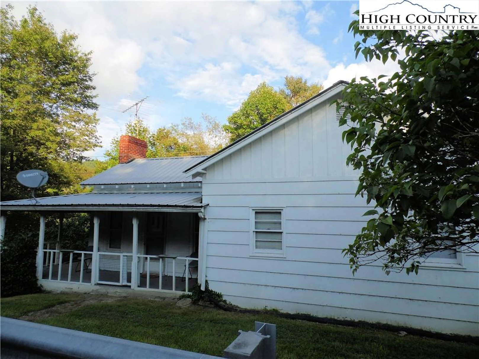 Image number 3 for the current listing