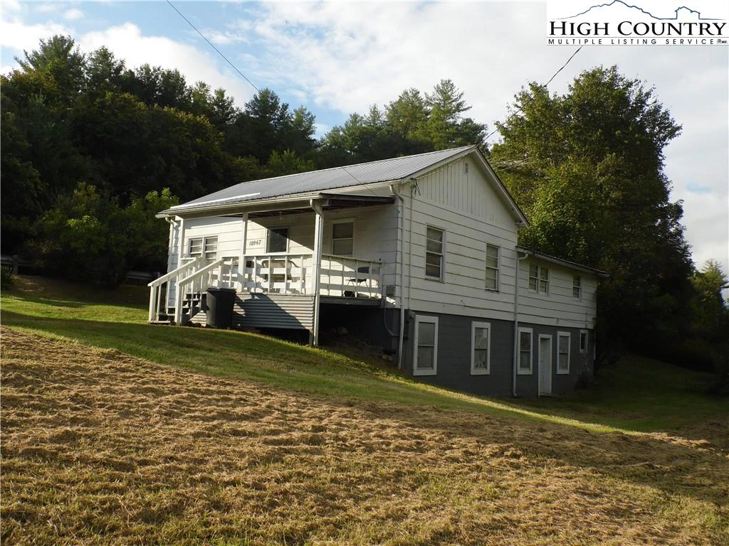 Image number 4 for the current listing