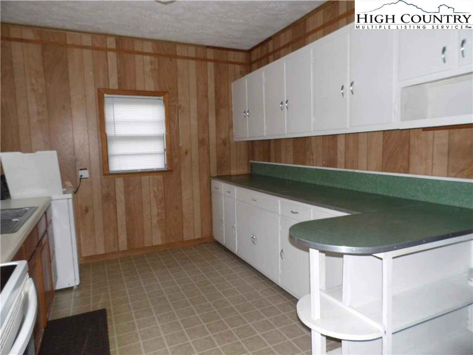 Image number 5 for the current listing
