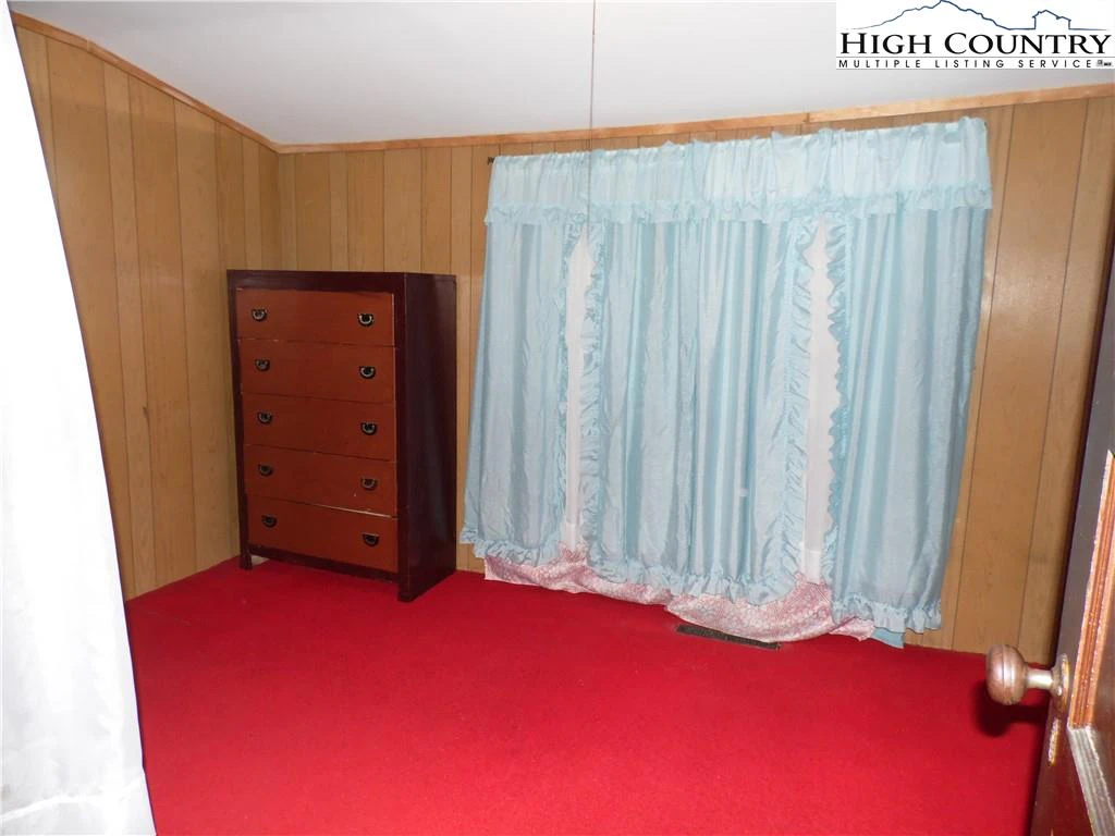 Image number 9 for the current listing