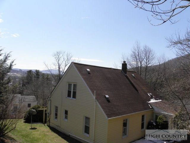 Image number 12 for the current listing