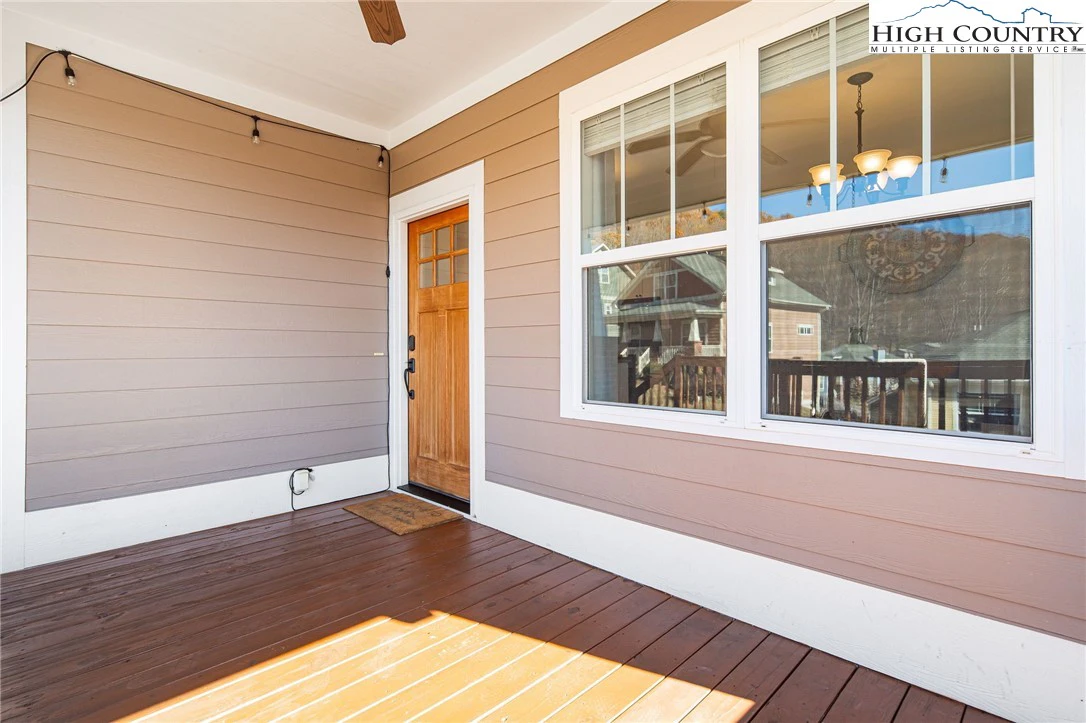 Image number 5 for the current listing