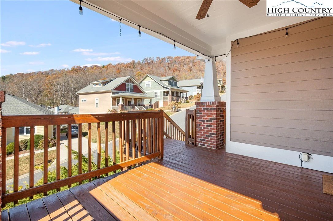 Image number 7 for the current listing