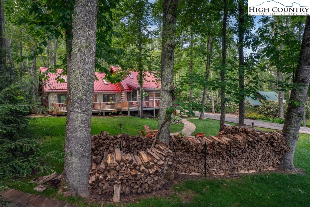 Image number 16 for the current listing