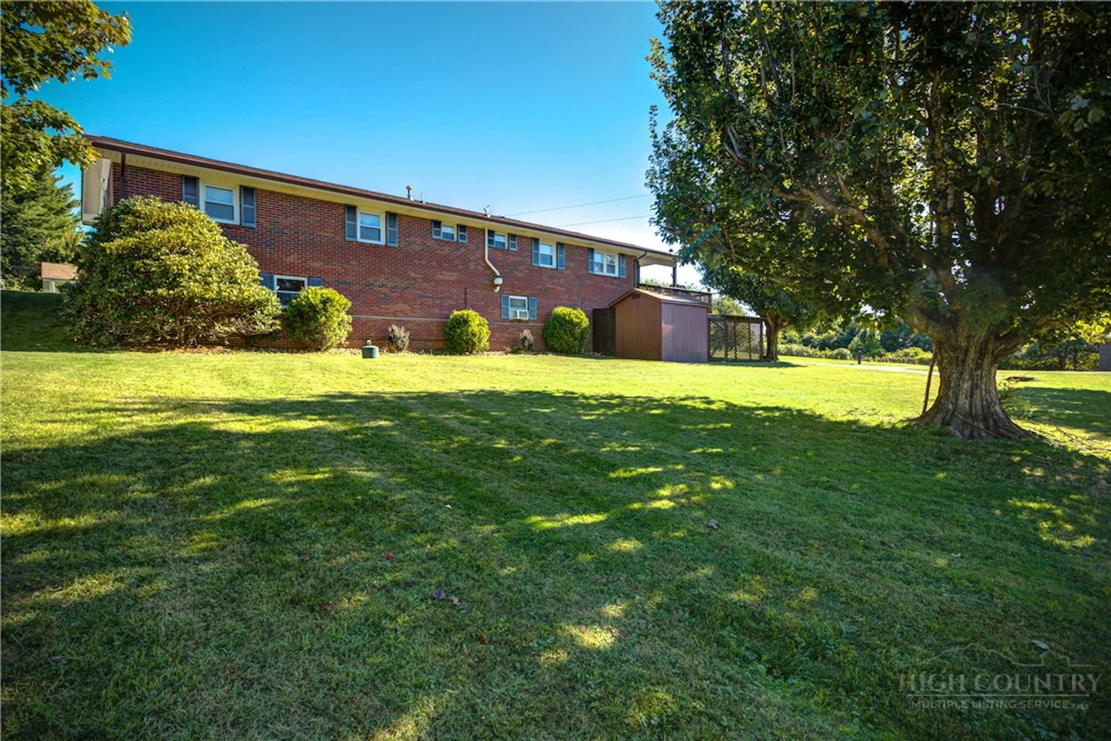Image number 5 for the current listing